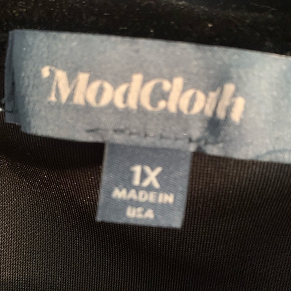 NWT Modcloth Black Velvet Like Top - Picture 4 of 11